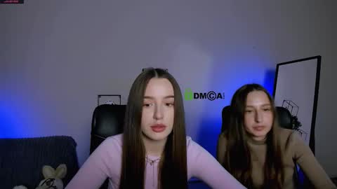 leslie_bird online show from September 30, 12:48 pm