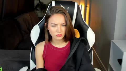 Leslie online show from May 30, 1:37 am