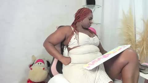 lesliee_brownn online show from December 21, 1:34 am