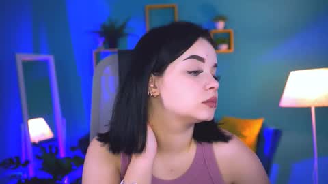 Snapshot of leslierowe chatting on October 5, 9:11 pm LeslieRowe online show from October 5, 9:11 pm