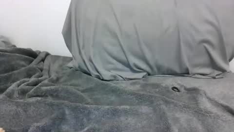 lets_play143 online show from December 20, 6:53 am