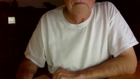 letscum2gether0 online show from December 21, 2:52 am