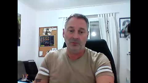 letshavefun2gether68 online show from November 28, 3:41 pm