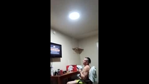 letxiguzman24 online show from January 18, 5:16 am