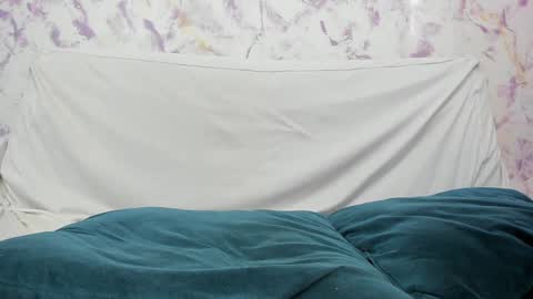 Lety online show from December 13, 1:44 pm