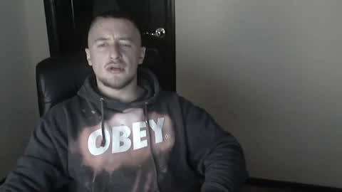 lev1ngston online show from December 15, 6:26 pm