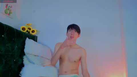 Levi  online show from April 13, 2:10 pm