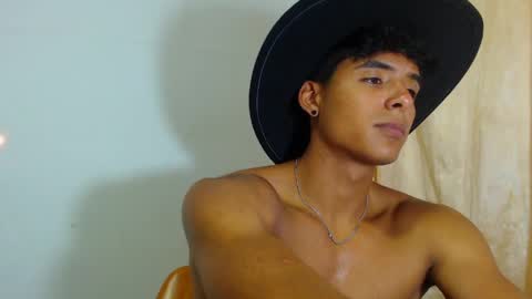 i  am lewis ly EDUARDO MEMDOZA15 online show from May 21, 7:42 pm