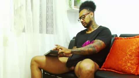 Lewis Strong online show from January 25, 11:02 am