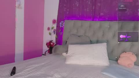 xiara online show from May 14, 2:10 am
