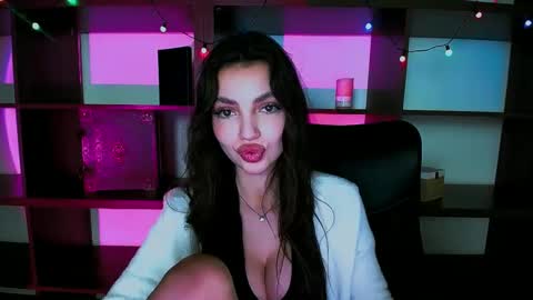 Alexia online show from February 17, 6:06 pm