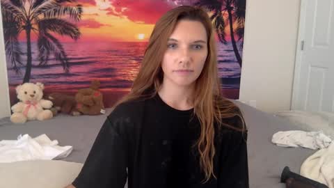 Snapshot of lexiial0 chatting on October 2, 5:01 pm Alexia L. online show from October 2, 5:01 pm