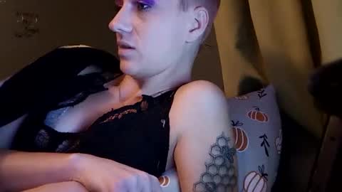 lexxndemm online show from December 22, 6:06 am