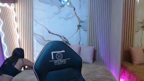 lexy_tay online show from April 29, 11:37 am