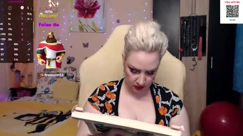 Snapshot of lexygold chatting on October 4, 4:38 pm Lexy online show from October 4, 4:38 pm