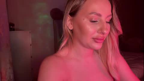 LexyRose X online show from March 26, 2:33 pm