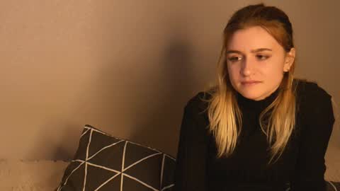 Its me  online show from March 26, 11:37 am