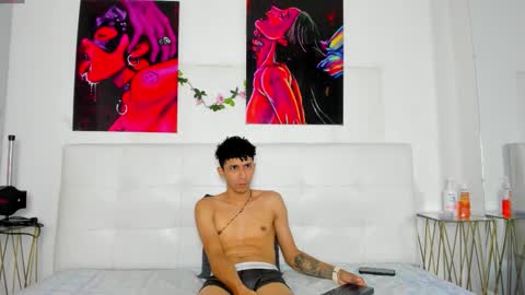 lia78couple online show from February 28, 9:30 pm