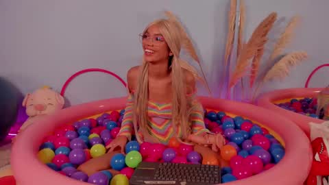 Lia online show from March 7, 3:51 am