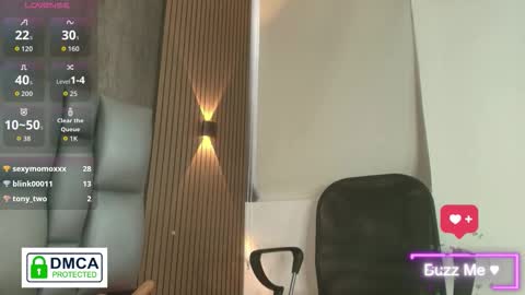 lia_harper_ online show from March 14, 8:02 pm