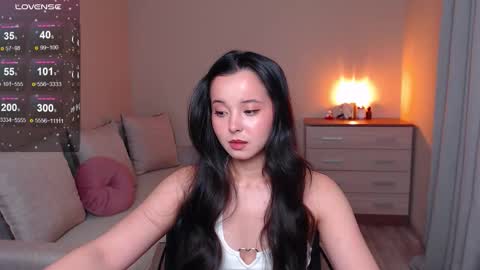 Snapshot of lia_hetty chatting on September 24, 3:52 pm L I A online show from September 24, 3:52 pm