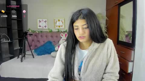 lia online show from February 28, 7:56 pm