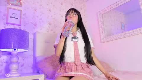 lia kitty0 online show from June 2, 7:05 pm