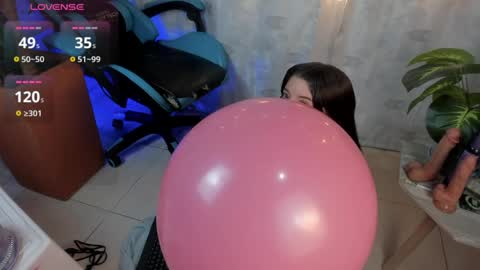 lia_little18 online show from May 16, 10:36 am