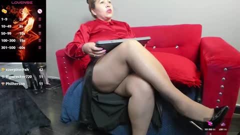 Lia Taylor online show from February 7, 4:24 pm