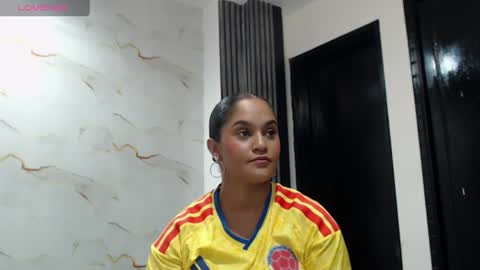 liaa_cams online show from June 20, 10:49 pm