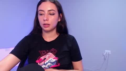   lia  online show from December 2, 1:15 am