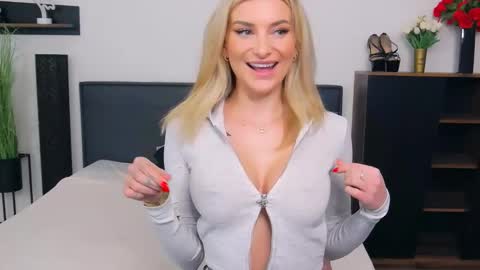 Lia online show from March 26, 12:54 pm