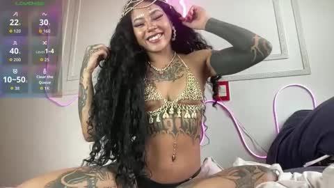 val and tina online show from May 24, 6:47 pm