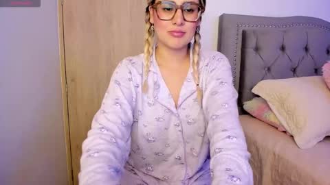 Lia  online show from September 25, 12:50 am