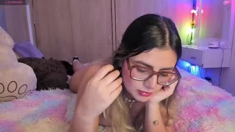 Lia  online show from September 11, 2:57 am