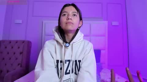 liajohnnson online show from March 21, 7:47 am