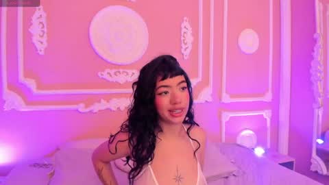 Lia lovet online show from May 12, 8:18 pm
