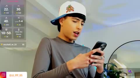 Liam online show from November 11, 5:15 pm