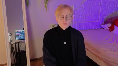 LIAM online show from April 8, 5:32 am