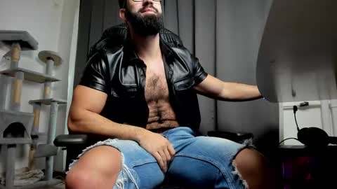 Liam online show from January 11, 8:31 am