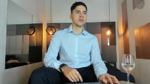 Liam online show from February 16, 1:09 pm