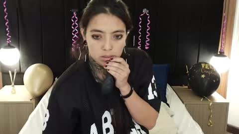 L I A M O N R O E online show from March 24, 12:22 pm