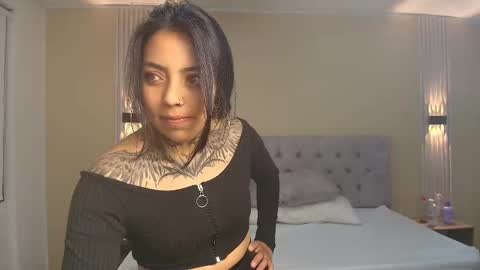 L I A M O N R O E online show from September 9, 11:43 am