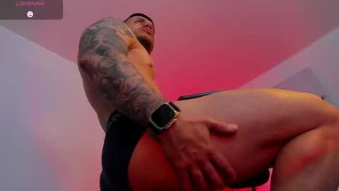 liam online show from November 6, 9:18 pm