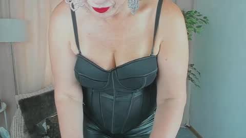 Liana online show from June 14, 7:32 am