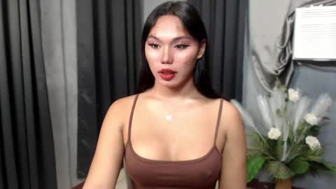 Liane online show from November 13, 11:07 pm