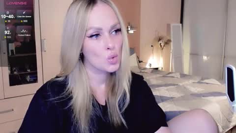 Libby online show from October 24, 1:34 pm