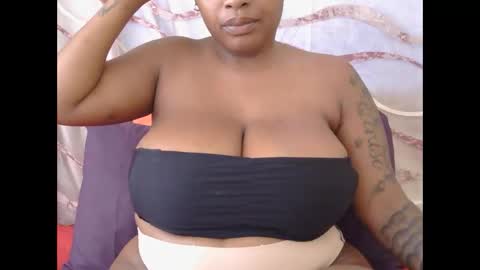 lickabletash98 online show from February 4, 9:17 am