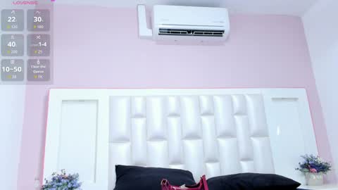 Lia  online show from May 5, 6:02 pm