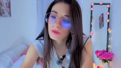 liiaa online show from June 26, 2:33 pm